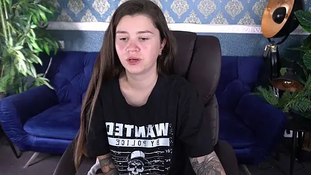 Snapshot of AmellyMilly chatting on October 25, 2025, 12:39 pm AmellyMilly online show from October 25, 2025, 12:39 pm