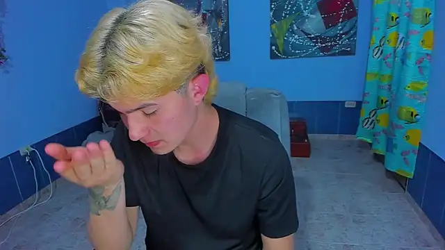 Snapshot of patrik_027 chatting on September 14, 2025, 5:19 am patrik 027 online show from September 14, 2025, 5:19 am