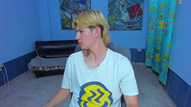 Snapshot of patrik_027 chatting on September 26, 2025, 8:27 pm patrik 027 online show from September 26, 2025, 8:27 pm