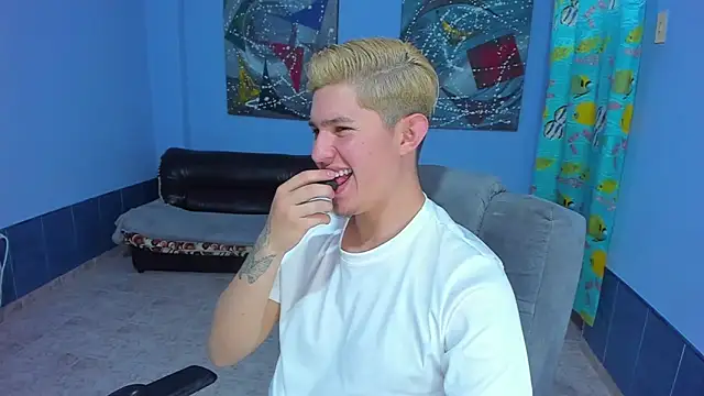 Snapshot of patrik_027 chatting on October 7, 2025, 7:37 pm patrik 027 online show from October 7, 2025, 7:37 pm