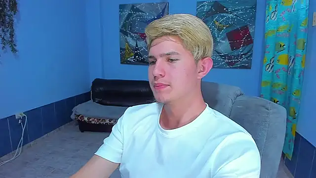 Snapshot of patrik_027 chatting on October 8, 2025, 7:43 am patrik 027 online show from October 8, 2025, 7:43 am