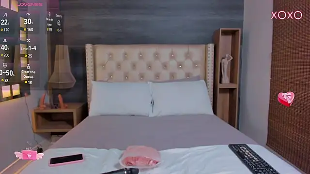 Snapshot of 01victoria chatting on February 12, 2025, 1:06 pm 01victoria online show from February 12, 2025, 1:06 pm