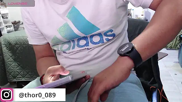 Snapshot of thor000089 chatting on January 6, 2026, 5:22 am thor000089 online show from January 6, 2026, 5:22 am