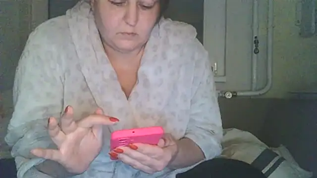 Snapshot of Mileva88 chatting on February 13, 2026, 5:51 am Mileva88 online show from February 13, 2026, 5:51 am