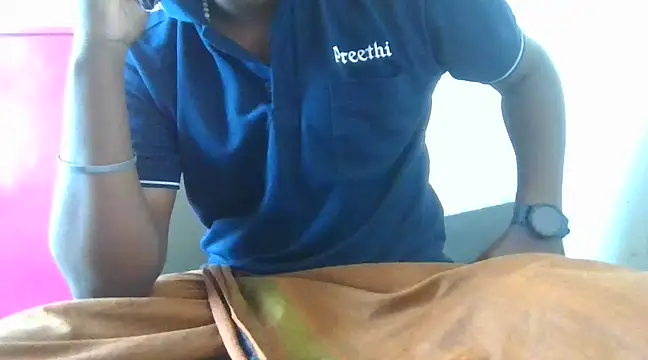 Mallupaiyanaachu online show from March 7, 2025, 9:40 am