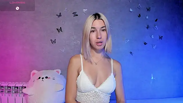 Snapshot of Melaminsy chatting on September 28, 2025, 8:05 pm Melaminsy online show from September 28, 2025, 8:05 pm