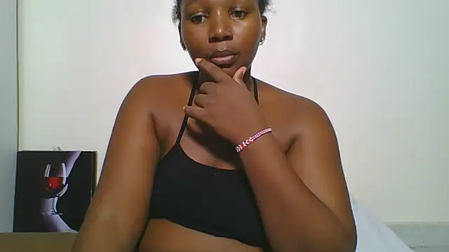 Snapshot of CuteJ chatting on April 11, 2026, 6:22 pm CuteJ online show from April 11, 2026, 6:22 pm