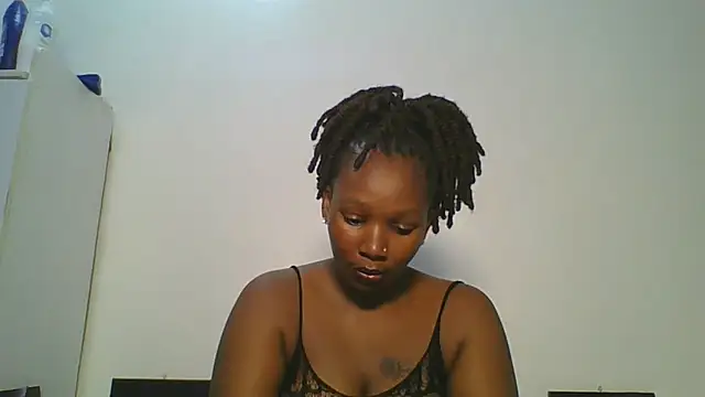 Snapshot of CuteJ chatting on March 18, 2026, 10:54 pm CuteJ online show from March 18, 2026, 10:54 pm