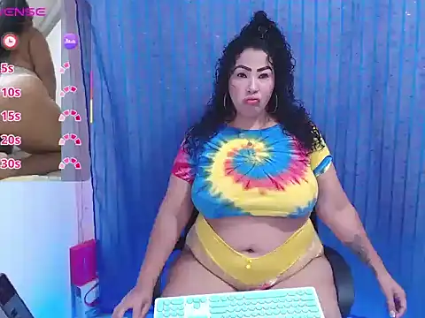 Snapshot of mature_beautifull chatting on July 4, 2026, 11:53 pm mature beautifull online show from July 4, 2026, 11:53 pm