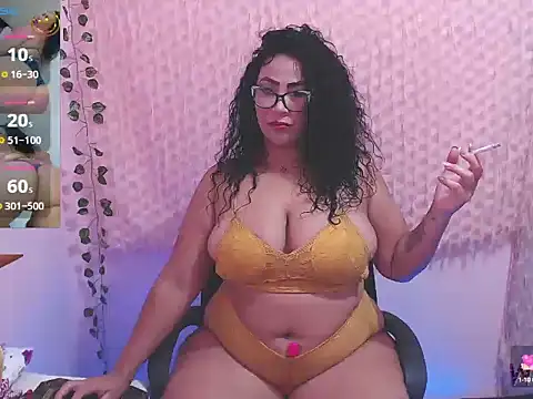 Snapshot of mature_beautifull chatting on September 11, 2025, 10:10 pm mature beautifull online show from September 11, 2025, 10:10 pm
