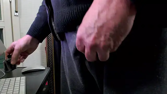 Snapshot of Unicum900 chatting on February 20, 2025, 4:58 pm Unicum900 online show from February 20, 2025, 4:58 pm