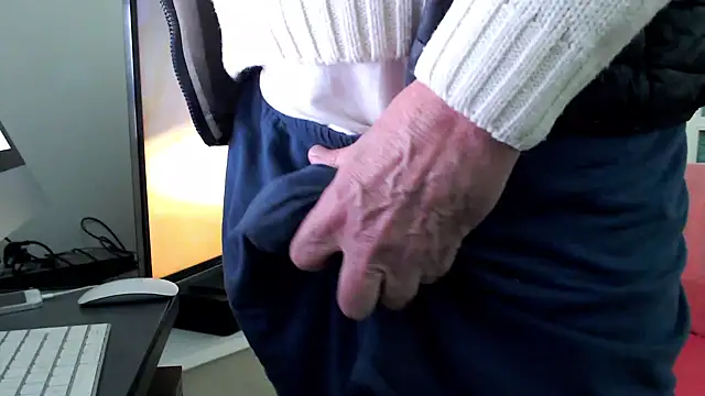 Snapshot of Unicum900 chatting on March 14, 2025, 5:24 pm Unicum900 online show from March 14, 2025, 5:24 pm