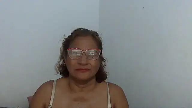 Snapshot of charrysexy1 chatting on January 15, 2026, 10:29 am charrysexy1 online show from January 15, 2026, 10:29 am