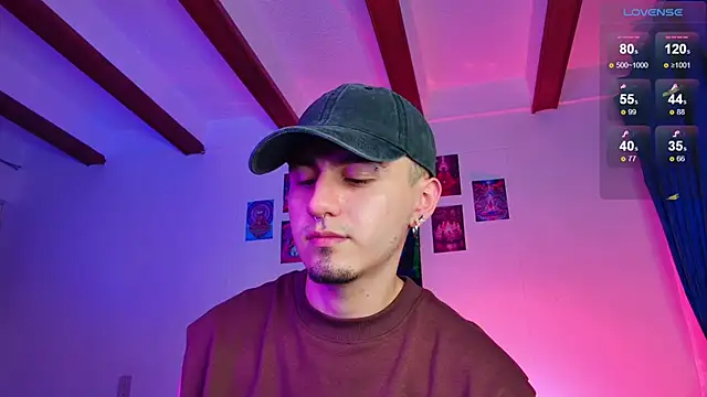 Snapshot of dimitri-bilak chatting on September 17, 2025, 5:42 am dimitri-bilak online show from September 17, 2025, 5:42 am