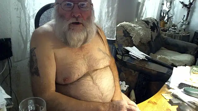 SexySantaC online show from September 19, 2025, 5:50 pm