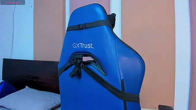 abbyblairs3 online show from April 14, 2026, 4:06 am