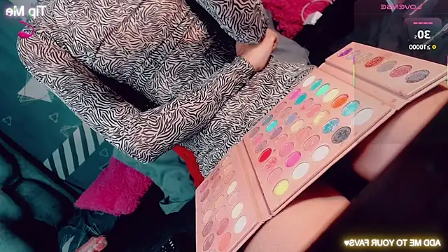 Snapshot of CharlotteBigCock chatting on November 5, 2025, 3:37 pm CharlotteBigCock online show from November 5, 2025, 3:37 pm