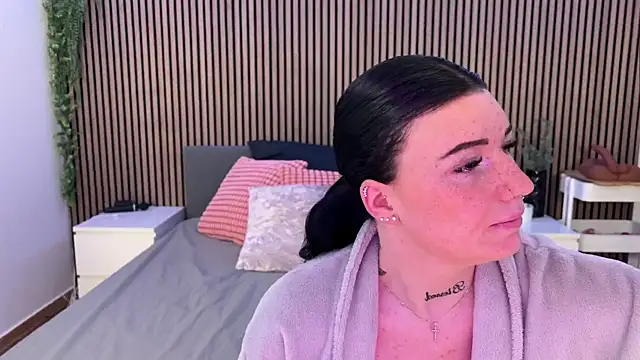 Snapshot of LizaRoxx chatting on March 15, 2025, 10:24 am LizaRoxx online show from March 15, 2025, 10:24 am