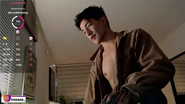 Snapshot of ivaaaan_ chatting on May 24, 2026, 7:03 pm ivaaaan online show from May 24, 2026, 7:03 pm
