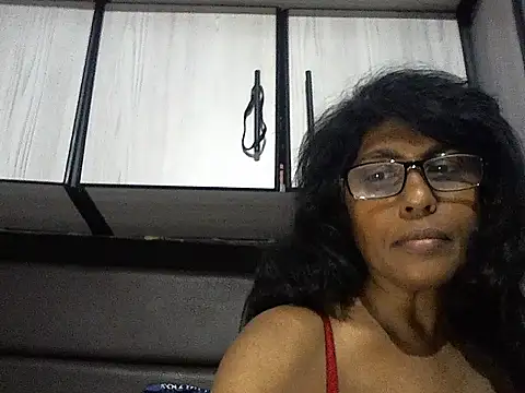 Snapshot of MsAttitude chatting on November 3, 2025, 6:07 am MsAttitude online show from November 3, 2025, 6:07 am