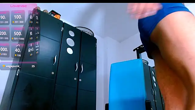 Snapshot of isuckmyselfxxx_420 chatting on December 13, 2025, 8:15 pm isuckmyselfxxx 420 online show from December 13, 2025, 8:15 pm