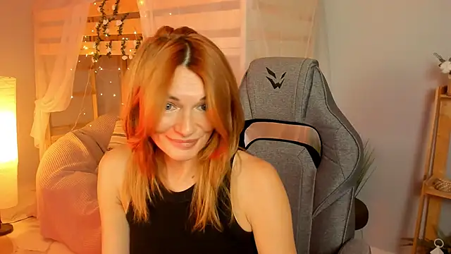 MistyBarnes online show from November 9, 2025, 12:31 pm