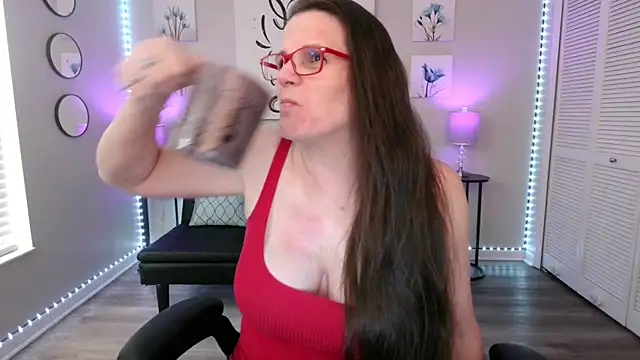 -Samie- online show from July 16, 2026, 2:47 pm