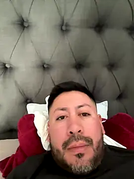 Snapshot of Danny_alcien chatting on October 11, 2025, 7:37 pm Danny alcien online show from October 11, 2025, 7:37 pm
