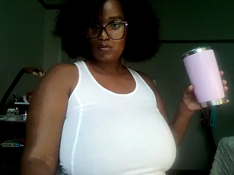 Snapshot of Charlie-Crawford chatting on September 29, 2025, 6:53 am Charlie-Crawford online show from September 29, 2025, 6:53 am
