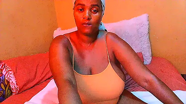 Snapshot of Charlie-Crawford chatting on March 18, 2025, 5:01 pm Charlie-Crawford online show from March 18, 2025, 5:01 pm