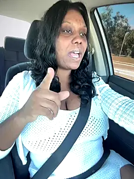 1Topgyal online show from November 18, 2025, 5:49 pm