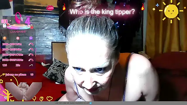 Snapshot of dominatrixredsonyja chatting on September 18, 2025, 2:25 am dominatrixredsonyja online show from September 18, 2025, 2:25 am