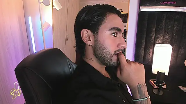 ItsMeEros online show from May 30, 2026, 10:37 pm