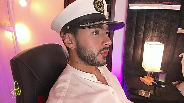 ItsMeEros online show from November 26, 2025, 10:32 pm