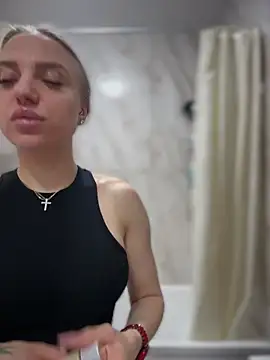 Snapshot of pinkstar_ chatting on February 18, 2026, 5:05 am pinkstar online show from February 18, 2026, 5:05 am