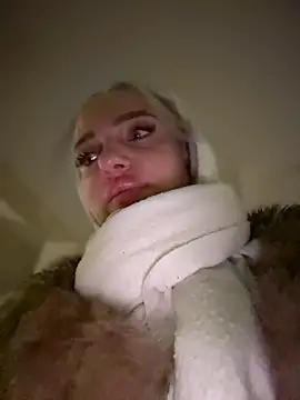 Snapshot of pinkstar_ chatting on November 30, 2025, 5:41 am pinkstar online show from November 30, 2025, 5:41 am