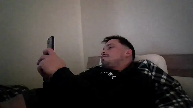 Jonkitzler1 online show from January 11, 2026, 2:57 pm