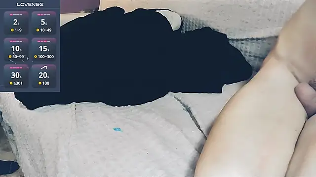 Littlepinkcat online show from March 3, 2025, 12:23 am