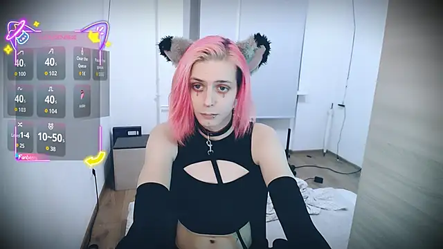 Littlepinkcat online show from January 18, 2026, 10:46 pm