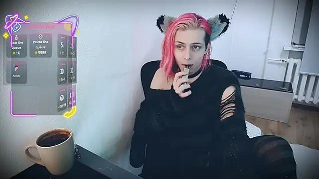 Littlepinkcat online show from January 17, 2026, 7:39 pm