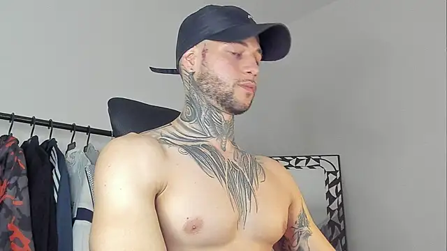  jamesleandros1 online show from November 4, 2025, 1:53 am