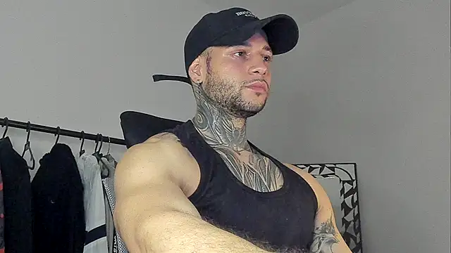  jamesleandros1 online show from October 24, 2025, 3:27 am