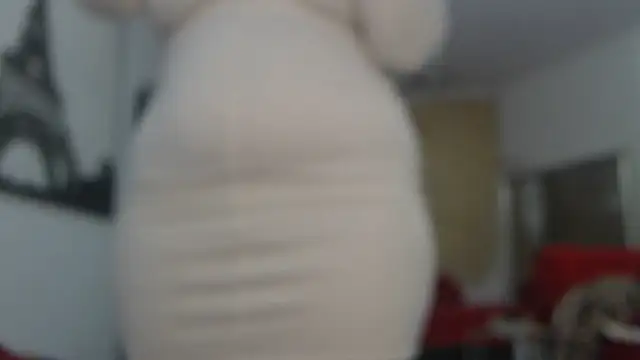 Snapshot of AnnaBellaLuckyXOXO chatting on February 1, 2026, 12:03 pm AnnaBellaLuckyXOXO online show from February 1, 2026, 12:03 pm