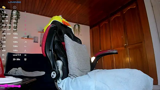 Jacon cruz  online show from March 29, 2026, 10:55 pm