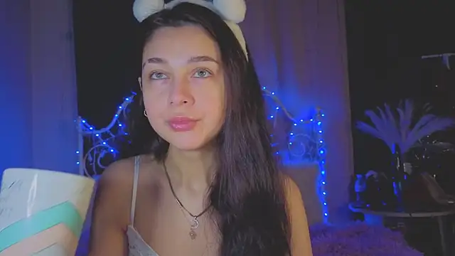 Snapshot of Funny_Bunny chatting on November 10, 2025, 2:49 am Funny Bunny online show from November 10, 2025, 2:49 am