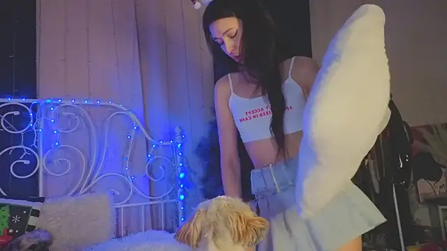 Snapshot of Funny_Bunny chatting on December 16, 2025, 12:48 am Funny Bunny online show from December 16, 2025, 12:48 am