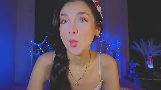 Snapshot of Funny_Bunny chatting on October 4, 2025, 11:06 pm Funny Bunny online show from October 4, 2025, 11:06 pm