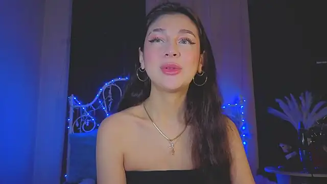 Snapshot of Funny_Bunny chatting on December 4, 2025, 11:59 pm Funny Bunny online show from December 4, 2025, 11:59 pm