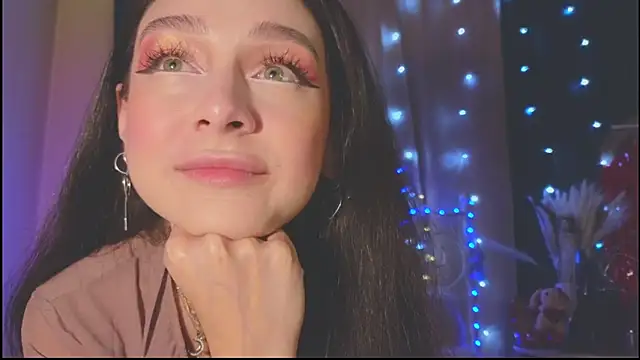 Snapshot of Funny_Bunny chatting on March 22, 2025, 11:53 pm Funny Bunny online show from March 22, 2025, 11:53 pm