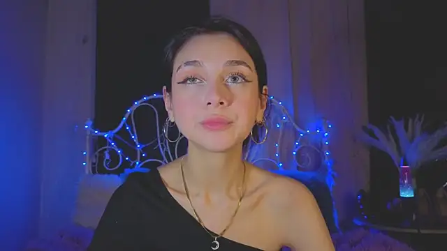 Snapshot of Funny_Bunny chatting on September 8, 2025, 11:48 pm Funny Bunny online show from September 8, 2025, 11:48 pm